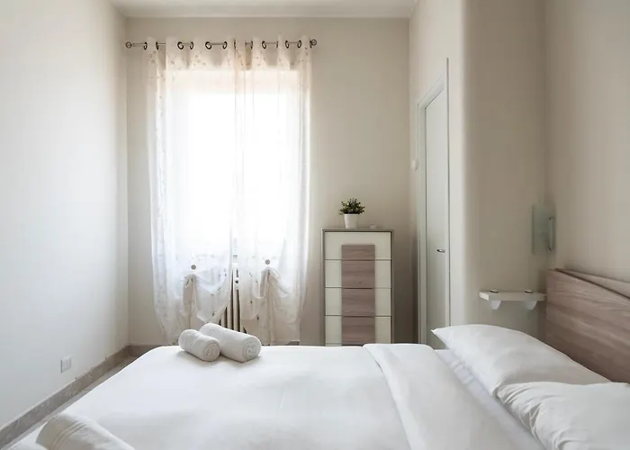 Apartment Youhosty - Populonia 10 Milan